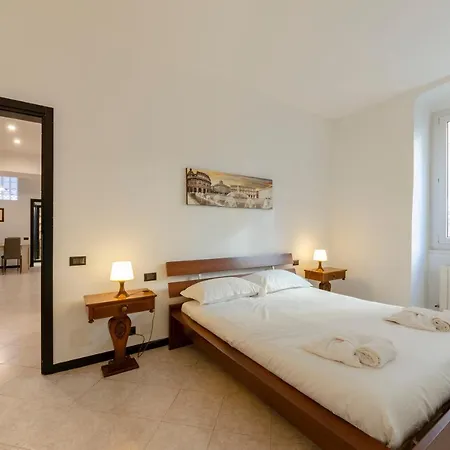 Altido Modern Flat For 6 In The Heart Of Foce