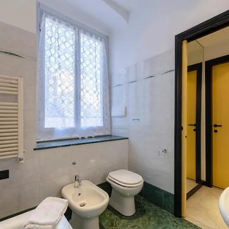 Altido Modern Flat For 6 In The Heart Of Foce Διαμέρισμα