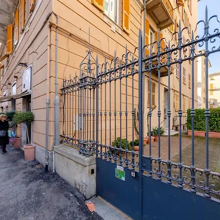 Altido Modern Flat For 6 In The Heart Of Foce * Genova